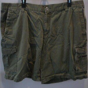 Columbia XCO Olive Green Men's Flat Front Cargo Shorts-Size XL